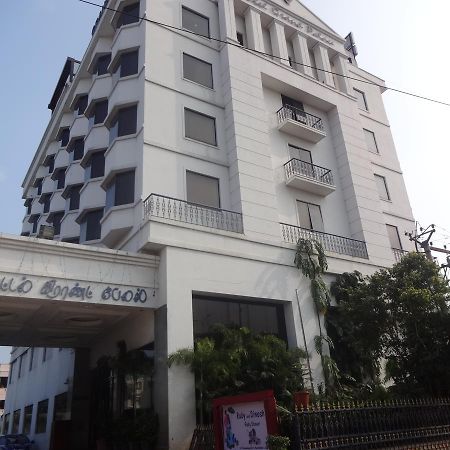 צ'נאי Hotel Grand Palace מראה חיצוני תמונה
