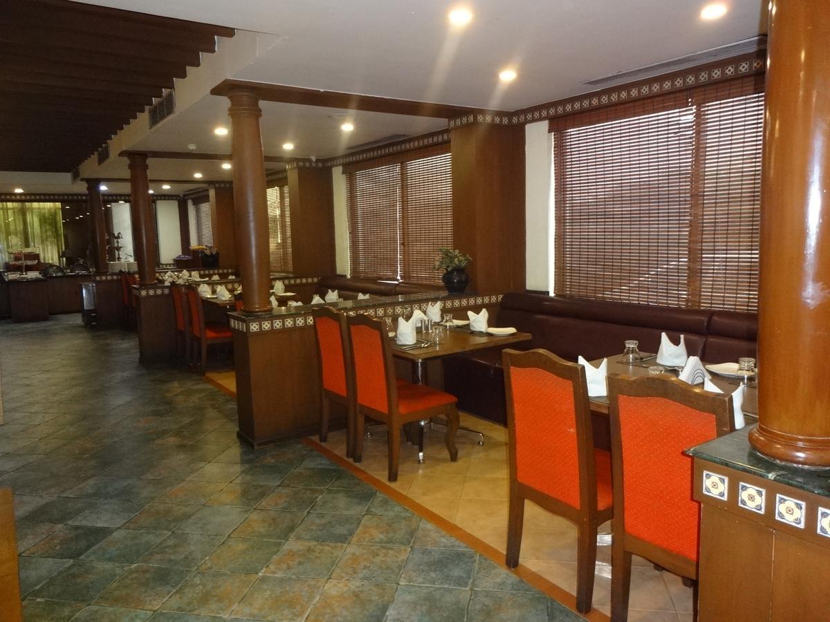 צ'נאי Hotel Grand Palace מראה חיצוני תמונה