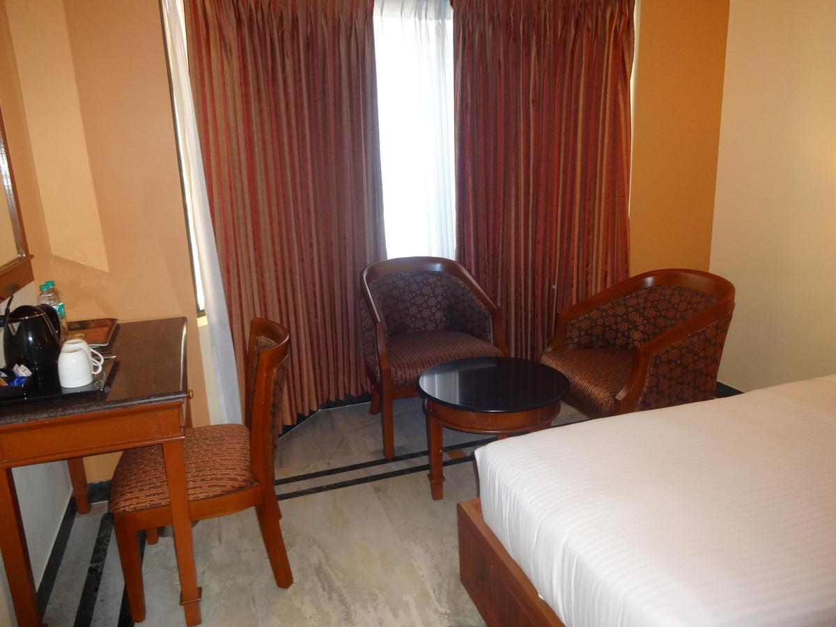צ'נאי Hotel Grand Palace מראה חיצוני תמונה
