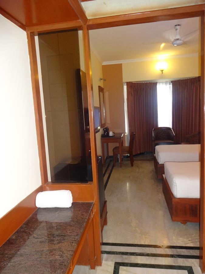 צ'נאי Hotel Grand Palace מראה חיצוני תמונה